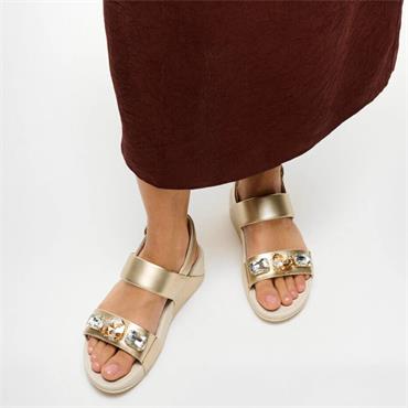 FITFLOP WOMENS WEDGE STRAP SANDAL - PLATINO